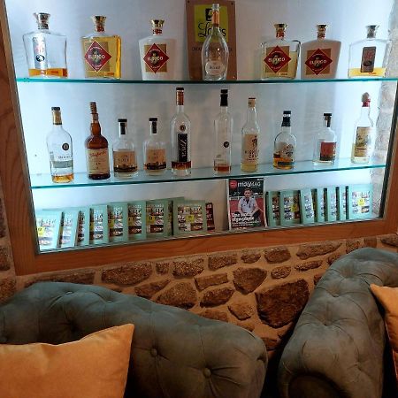 Logis Hotel Le Grand Cerf Ernée 外观 照片