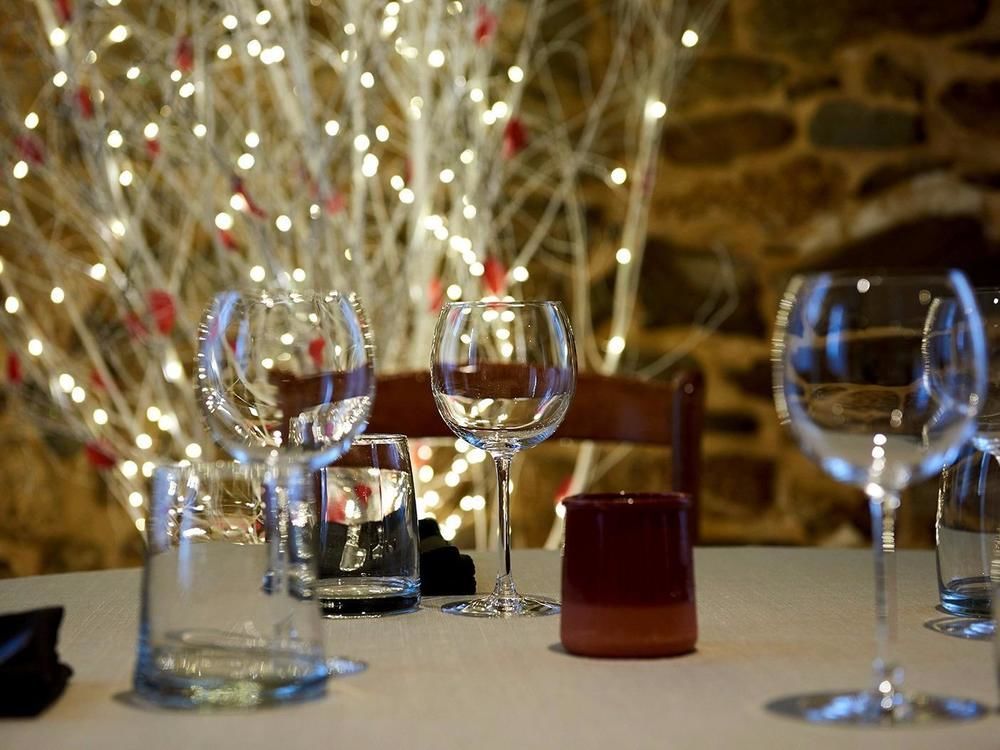 Logis Hotel Le Grand Cerf Ernée 外观 照片